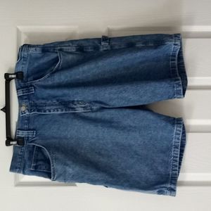 Man short